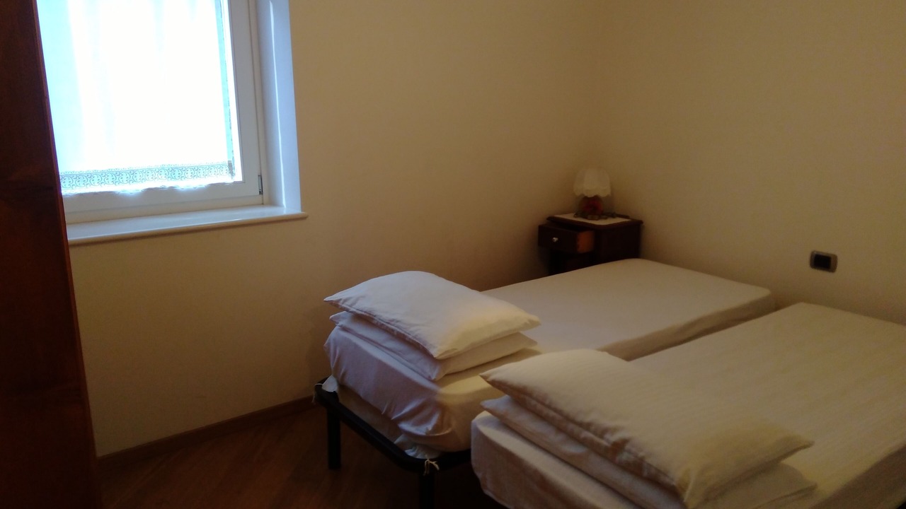 Photo of Bedroom in Pellizzano