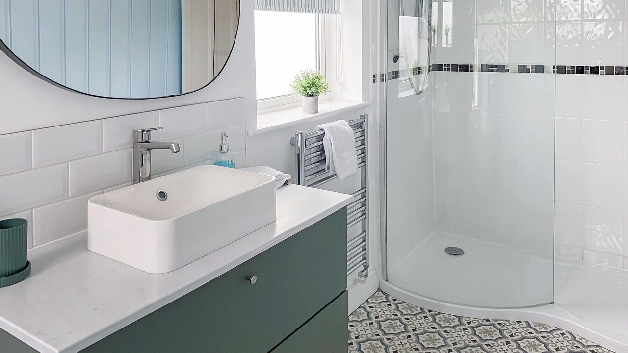 Photo of Bathroom in Crantock