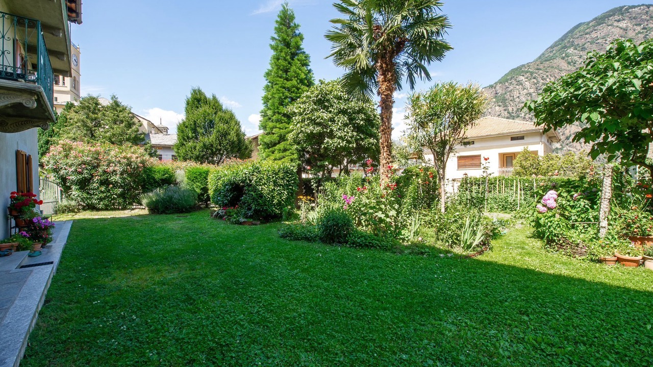 Photo of Outdoor in Issogne