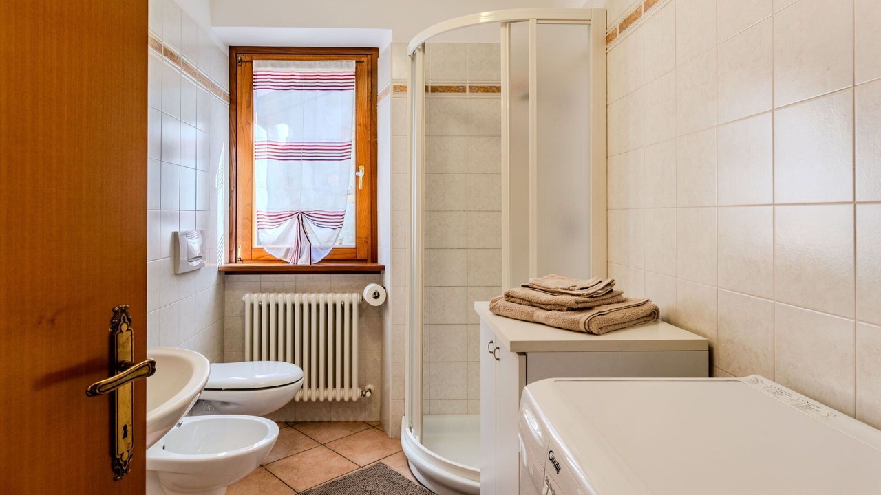 Photo of Bathroom in Claino Con Osteno