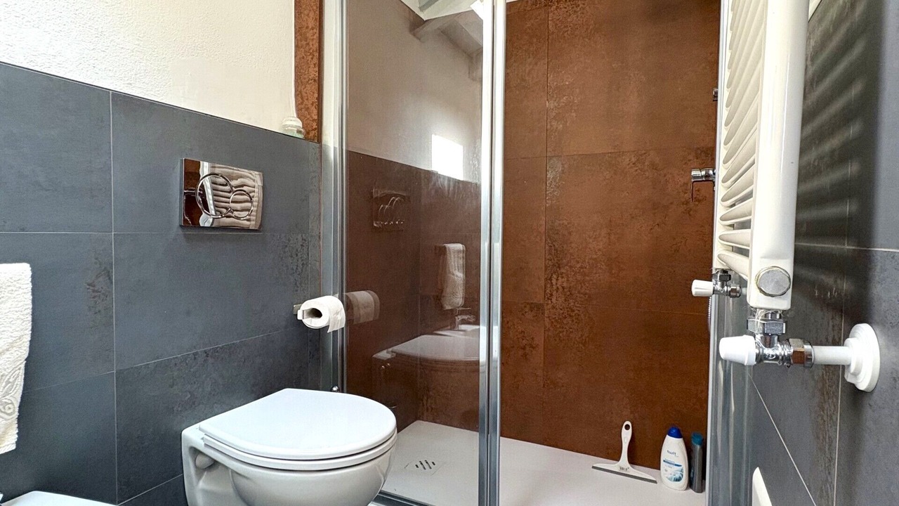 Photo of Bathroom in Pontremoli