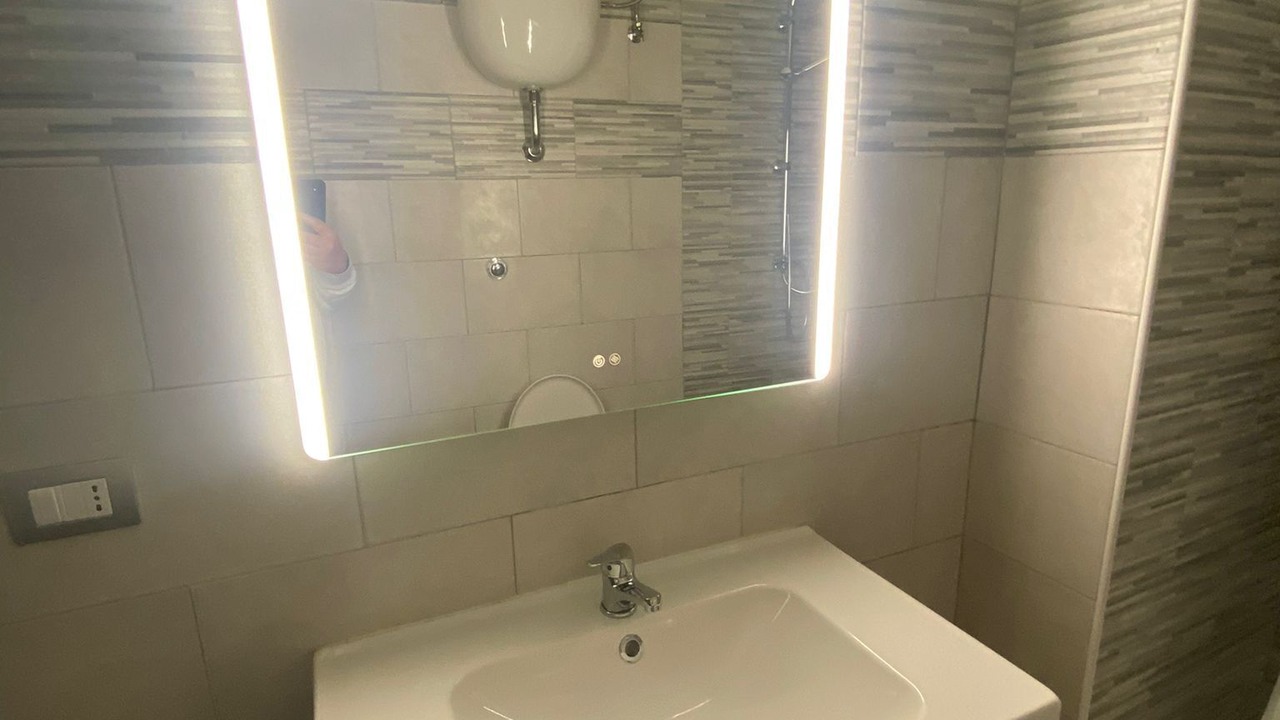 Photo of Bathroom in Naples City Centre