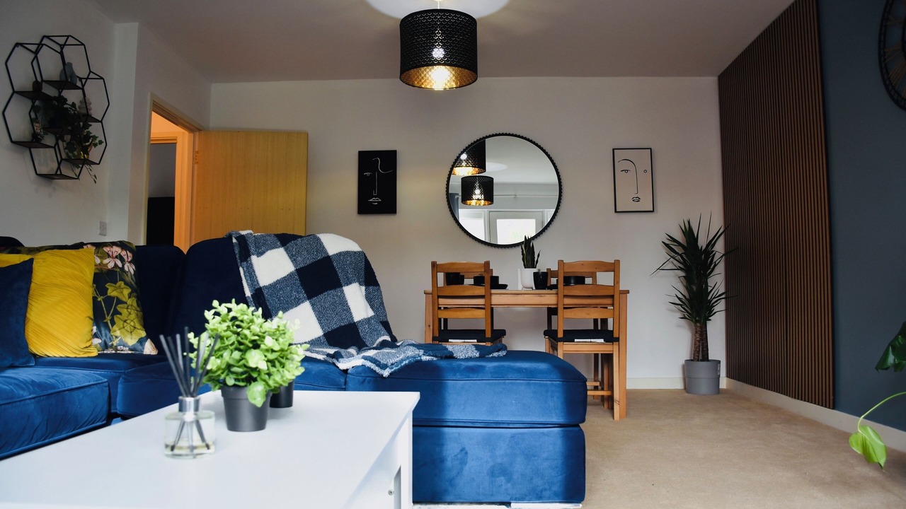 Photo of Livingroom in Newport Pagnell
