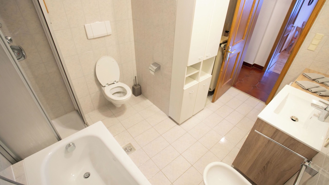 Photo of Bathroom in Laas