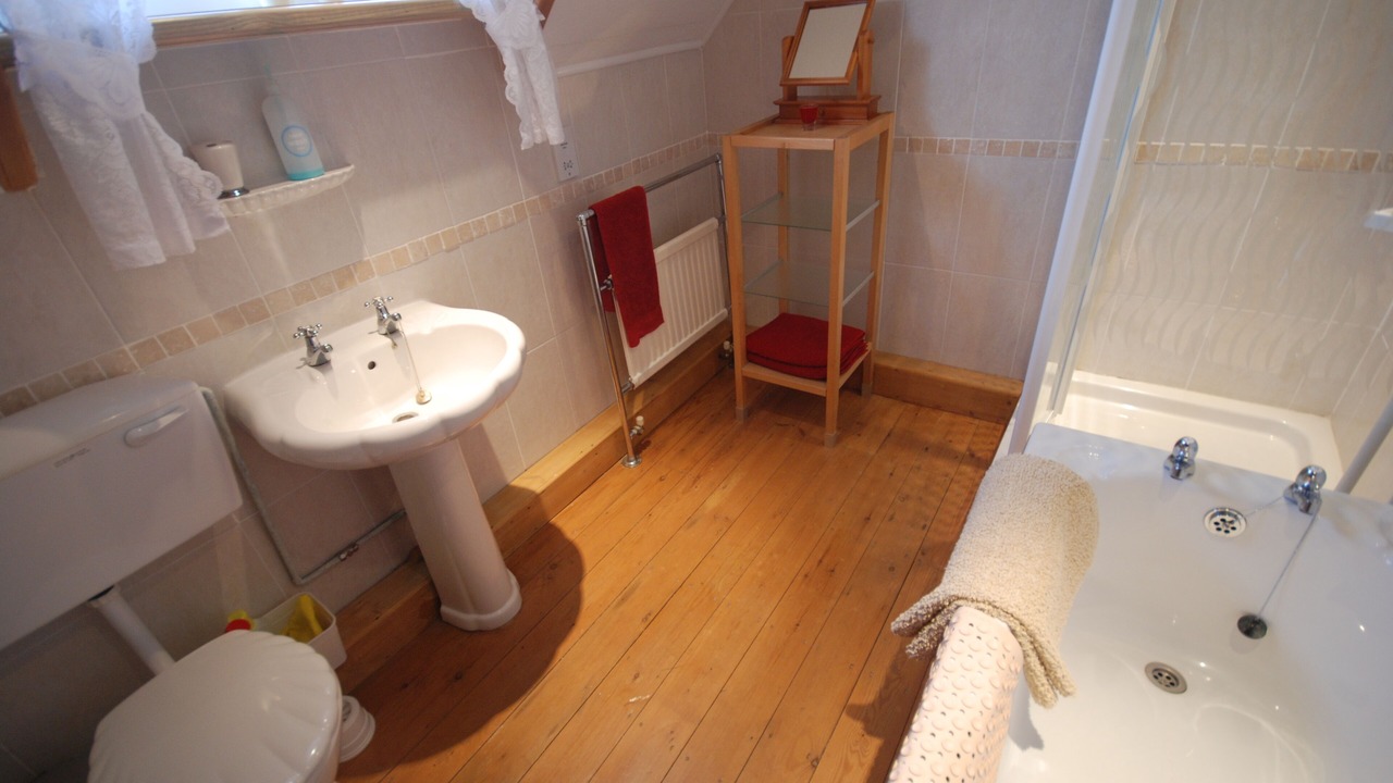 Photo of Bathroom in Merstone