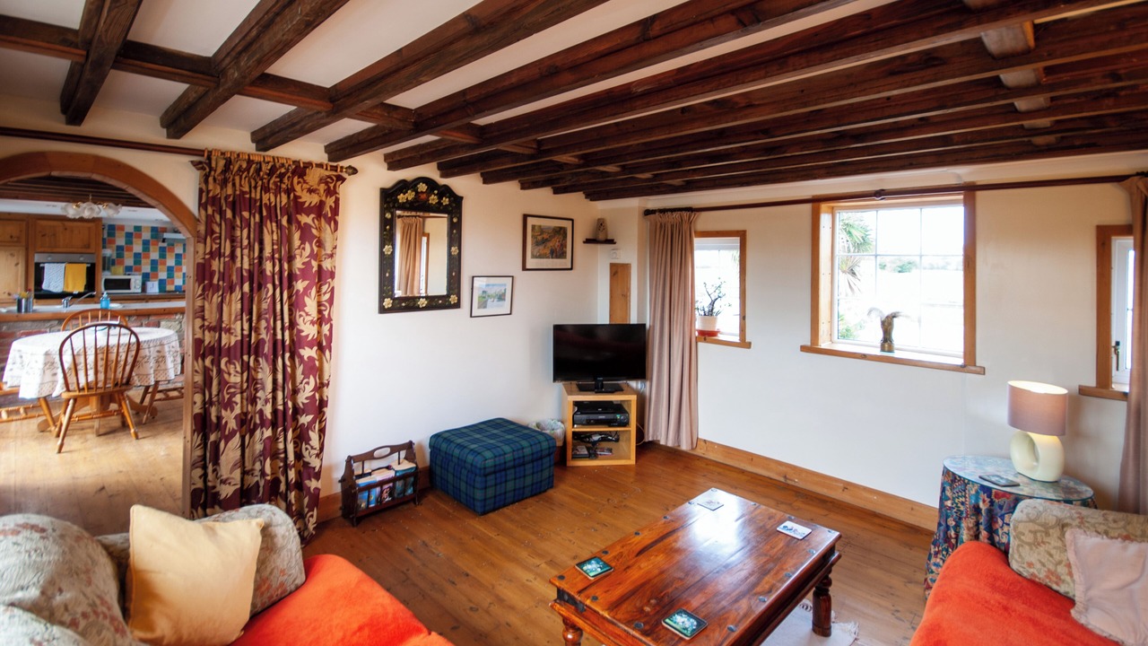 Photo of Livingroom in Merstone