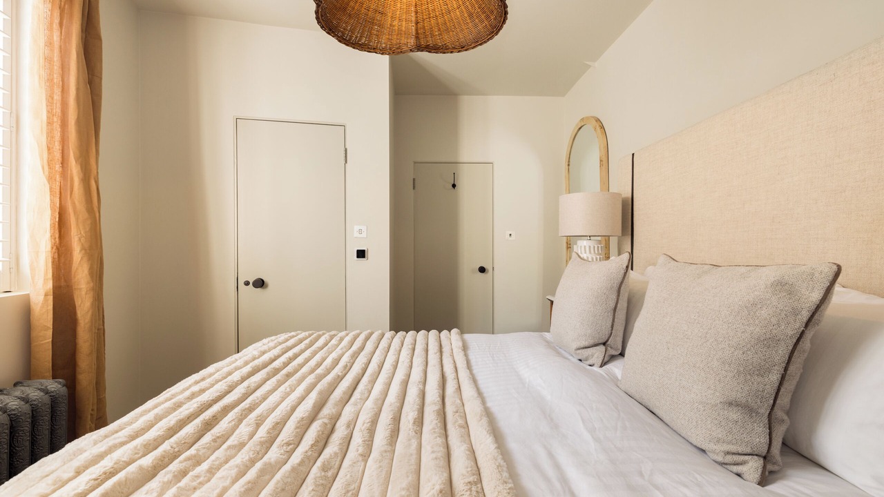 Photo of Bedroom in Primrose Hill