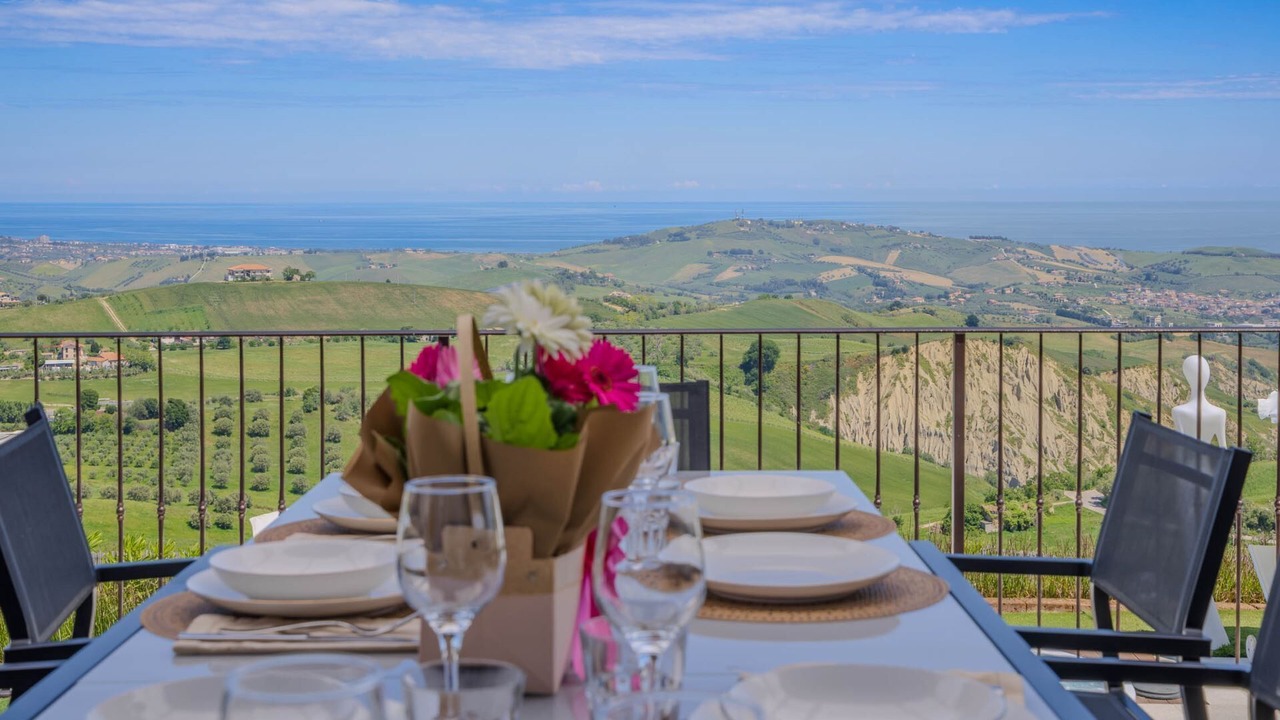Photo of Outdoor in Atri