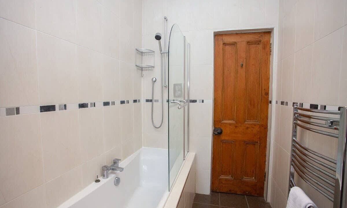 Photo of Bathroom in Kelvinbridge