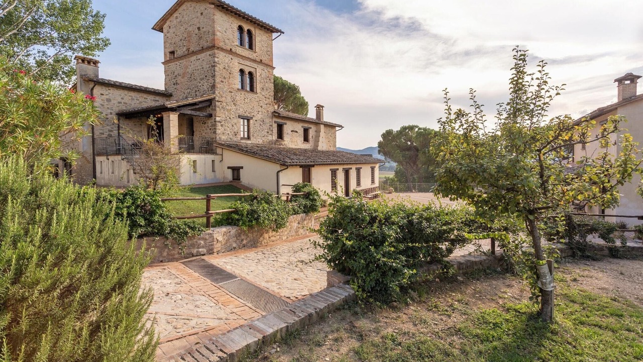 Photo of Outdoor in Montone
