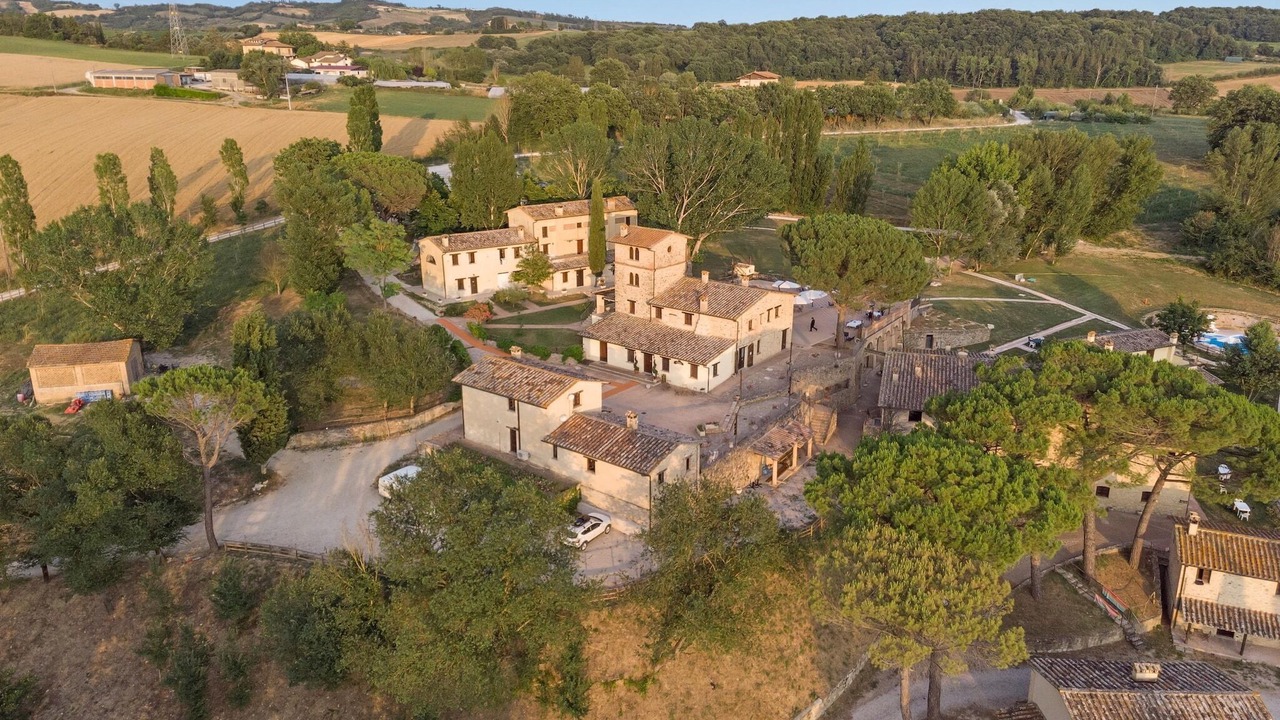 Photo of Outdoor in Montone