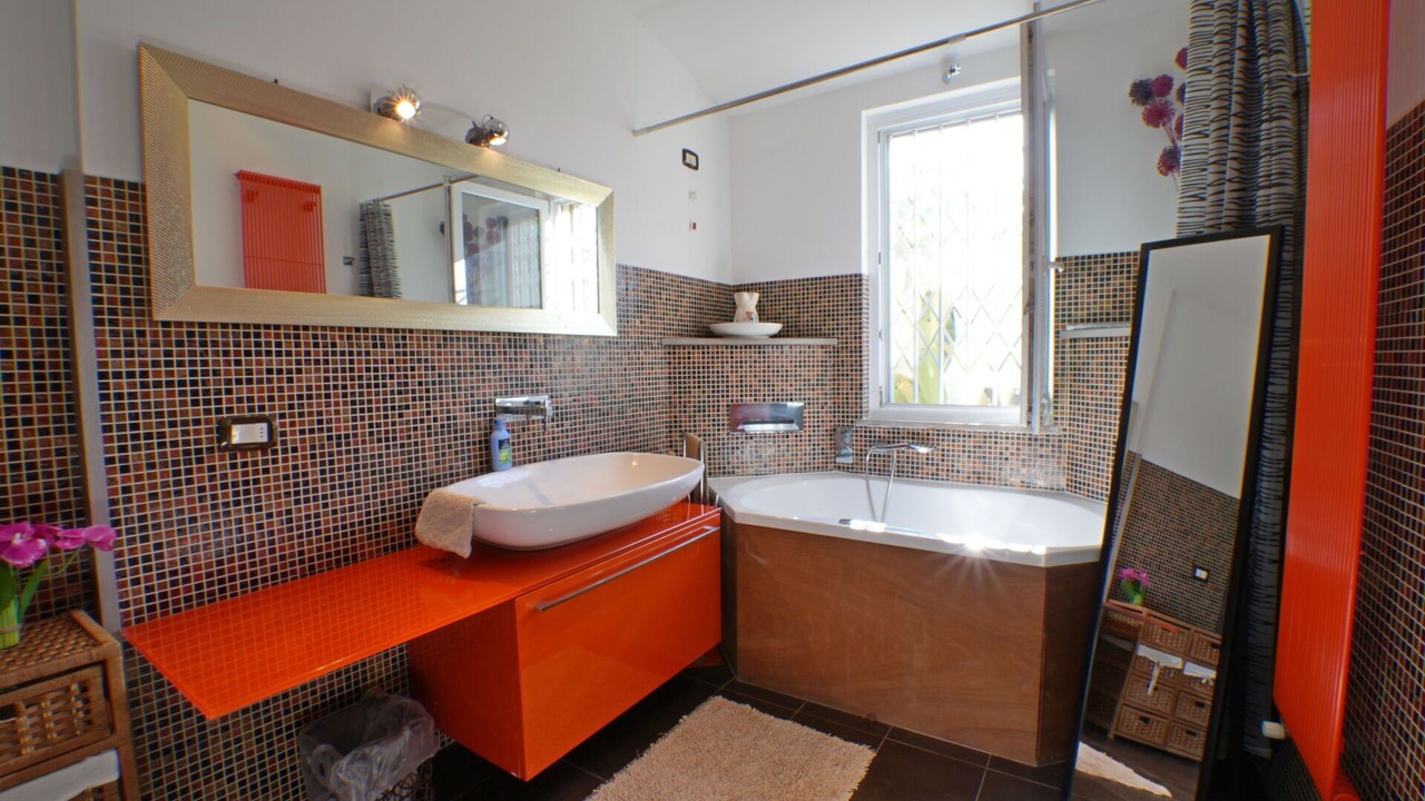 Photo of Bathroom in Ameglia