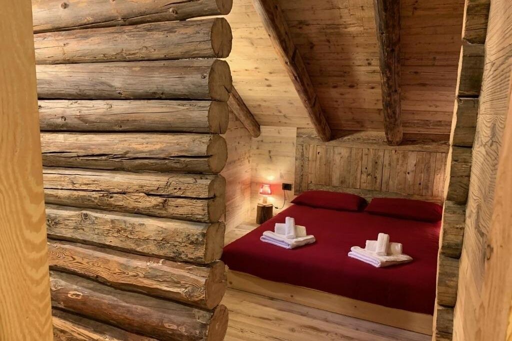 Photo of Bedroom in Frachey
