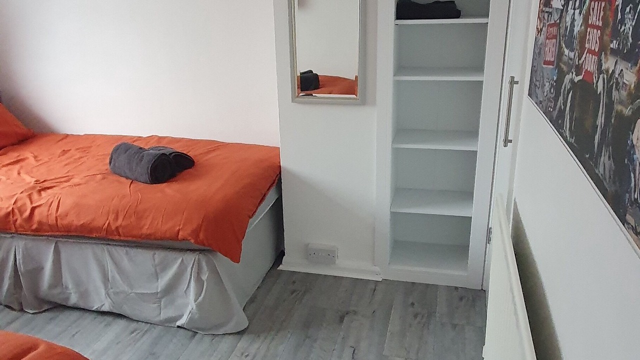 Photo of Bedroom in Brierley Hill