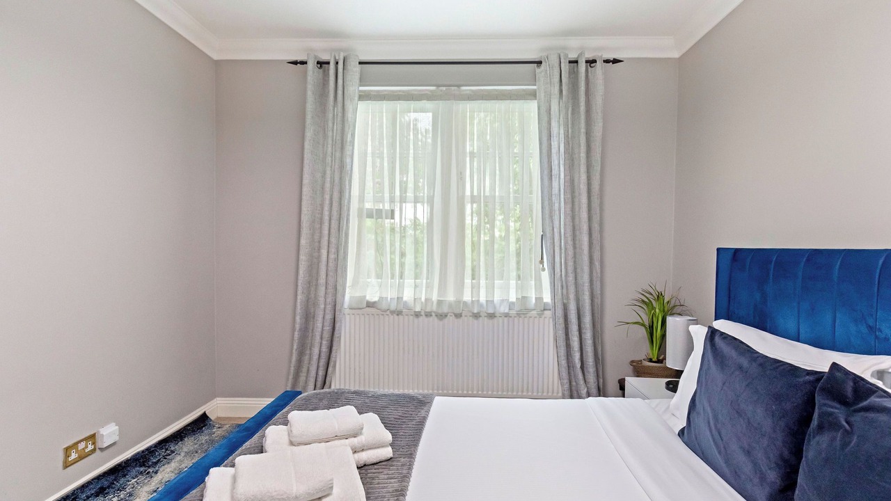 Photo of Bedroom in Mapesbury