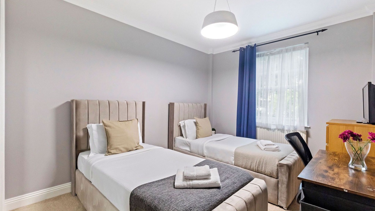 Photo of Bedroom in Mapesbury