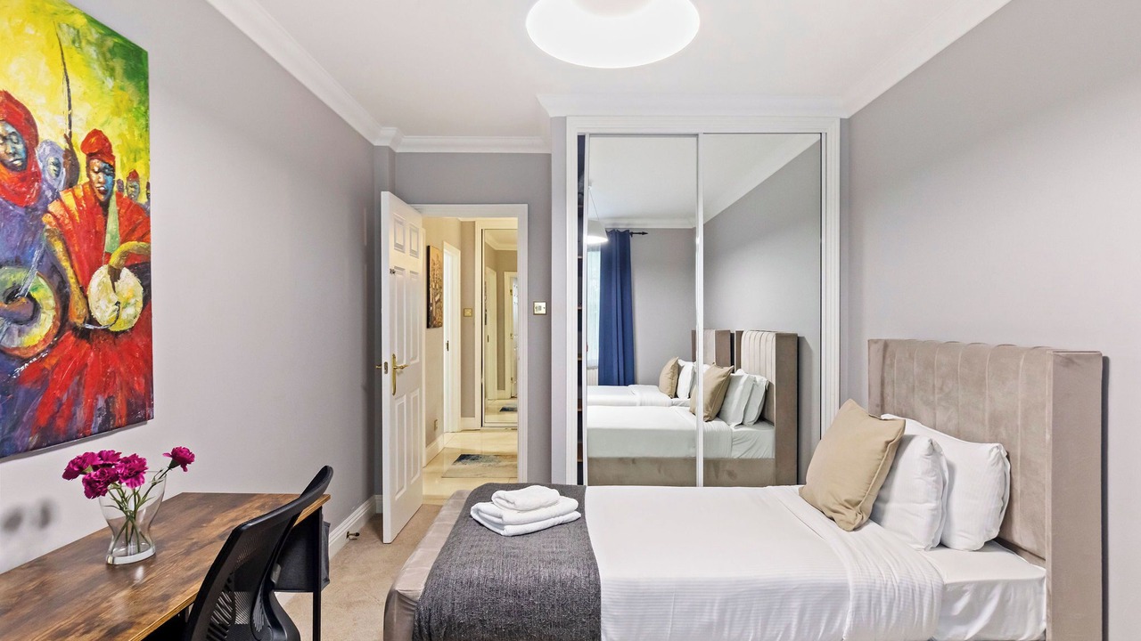 Photo of Bedroom in Mapesbury