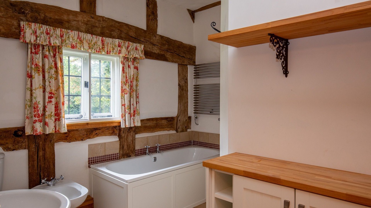 Photo of Bathroom in Dunhampton
