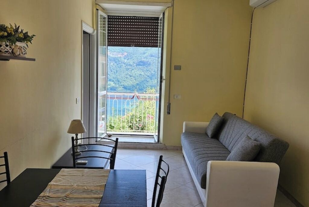 Photo of Livingroom in Nemi