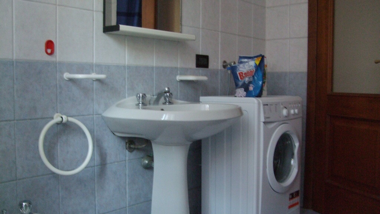 Photo of Bathroom in Leno
