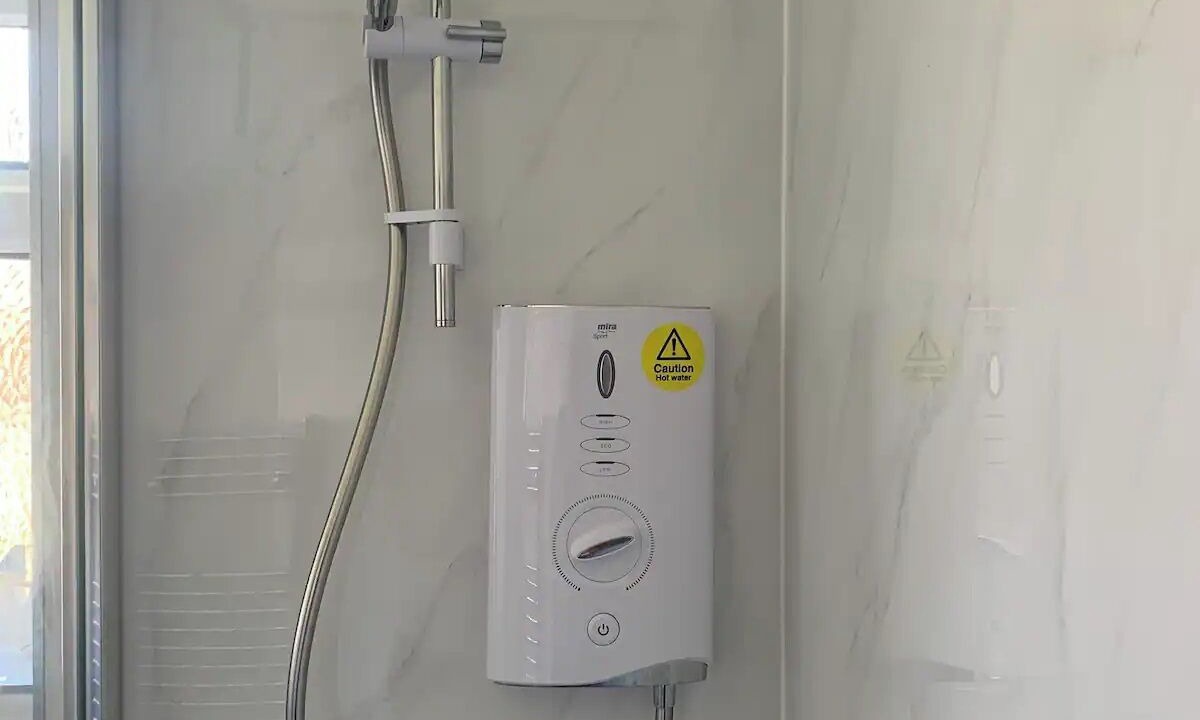 Photo of Bathroom in St Margaret's at Cliffe