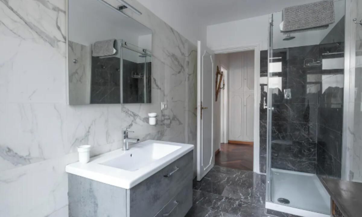 Photo of Bathroom in Trionfale