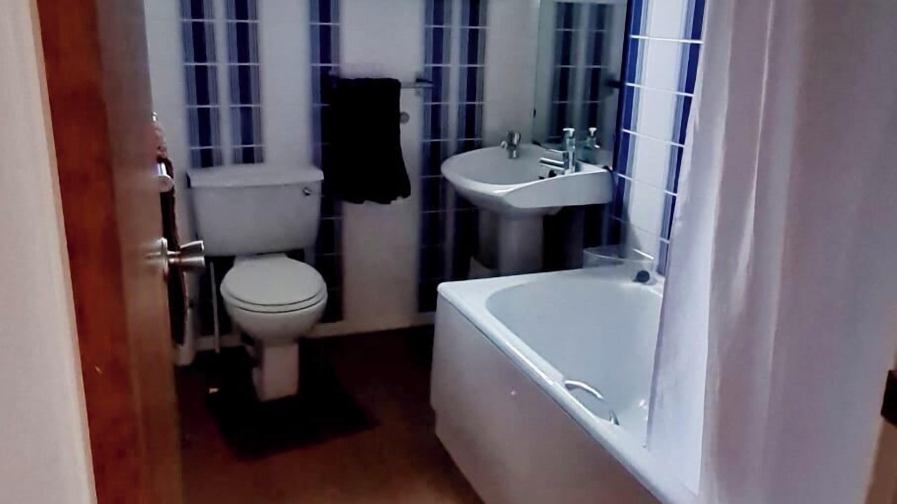 Photo of Bathroom in Fionnphort