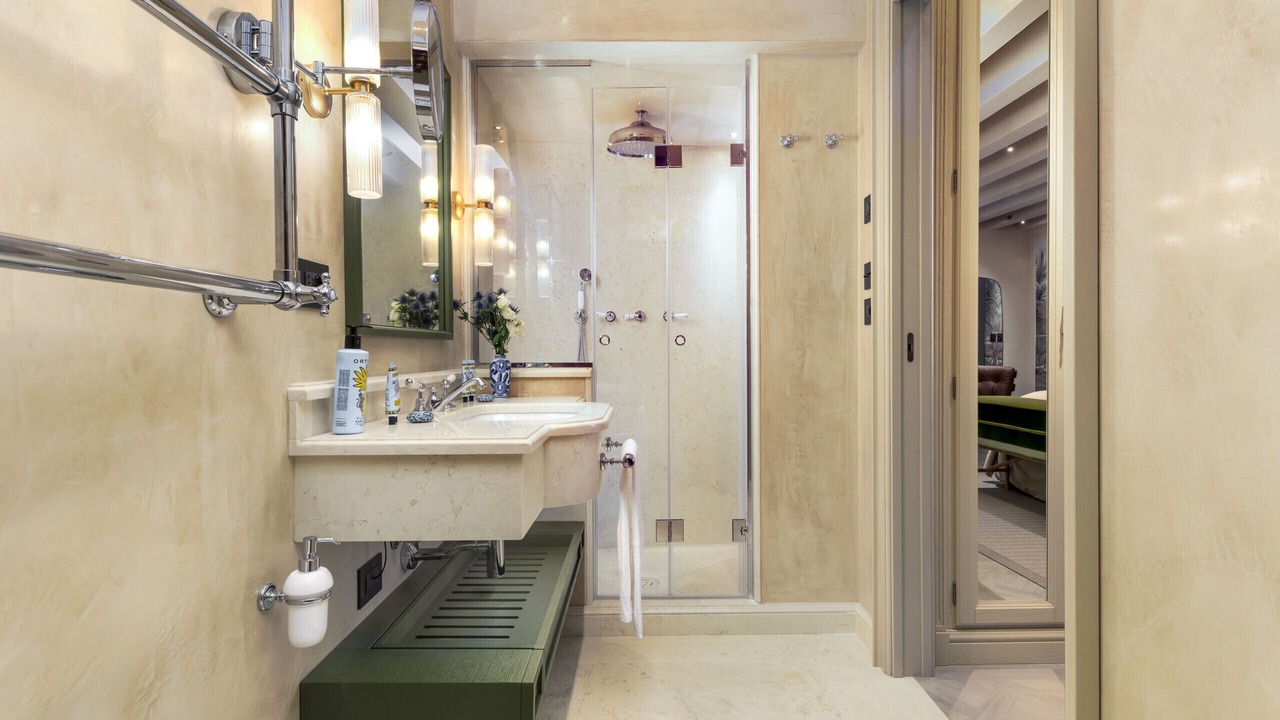 Photo of Bathroom in Dorsoduro