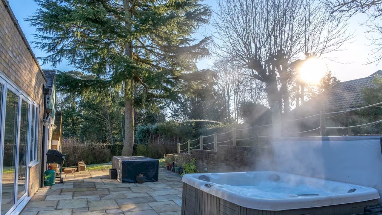 Photo of Patio Balcony in Pangbourne