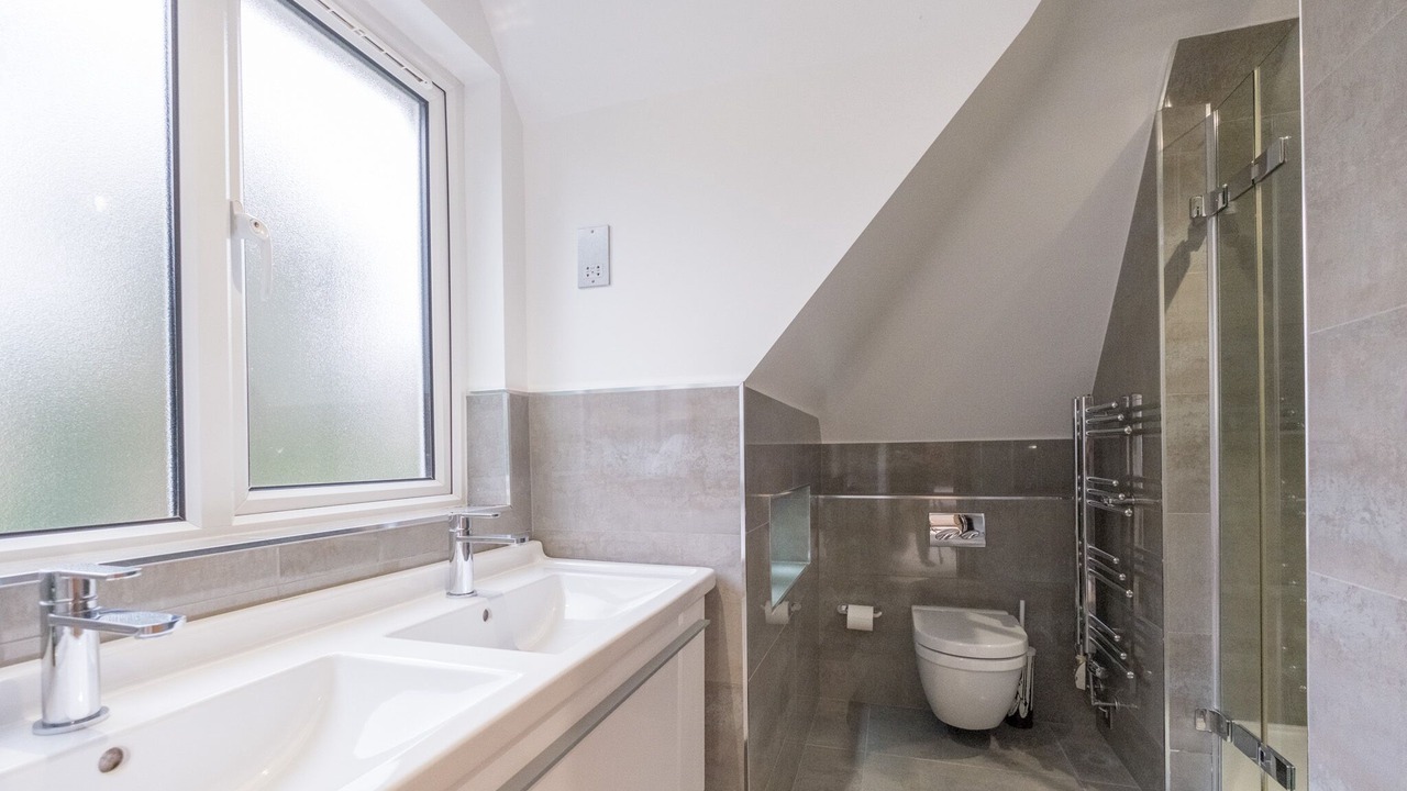 Photo of Bathroom in Pangbourne