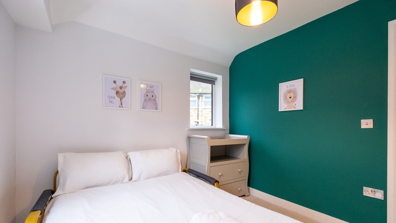 Photo of Bedroom in Pangbourne