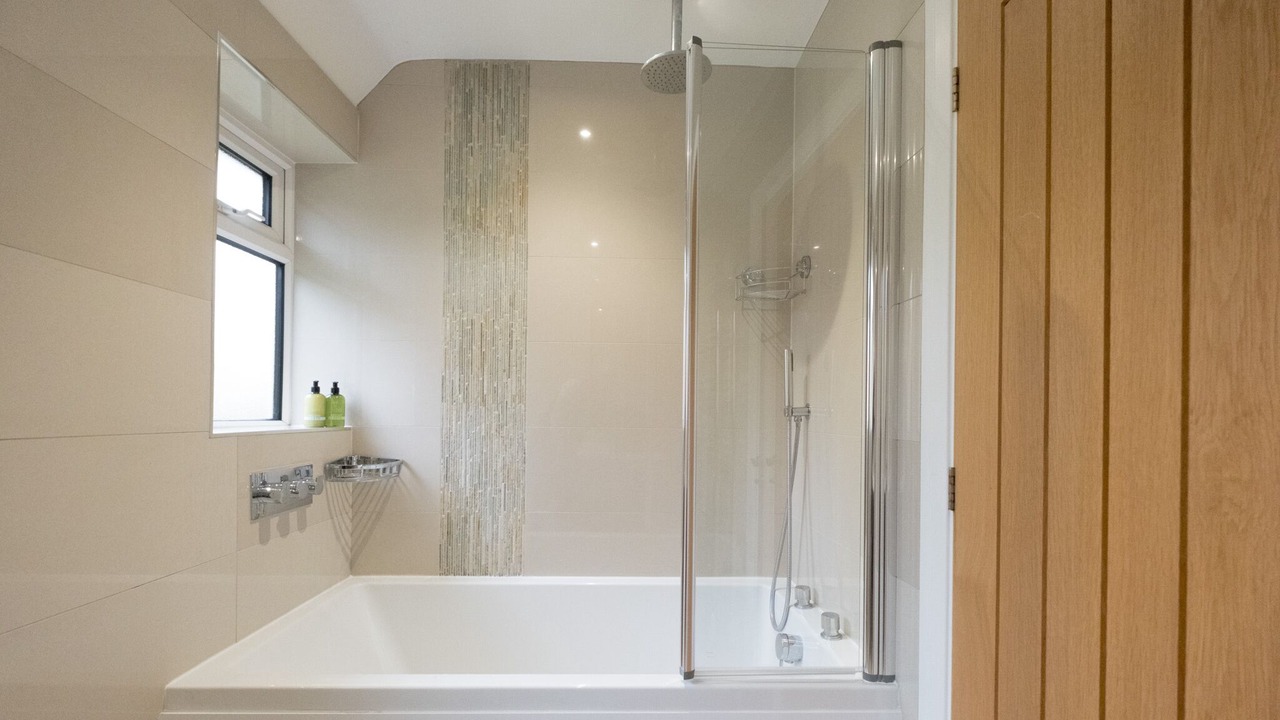 Photo of Bathroom in Pangbourne
