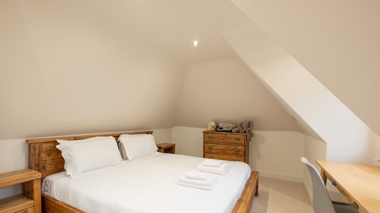 Photo of Bedroom in Pangbourne