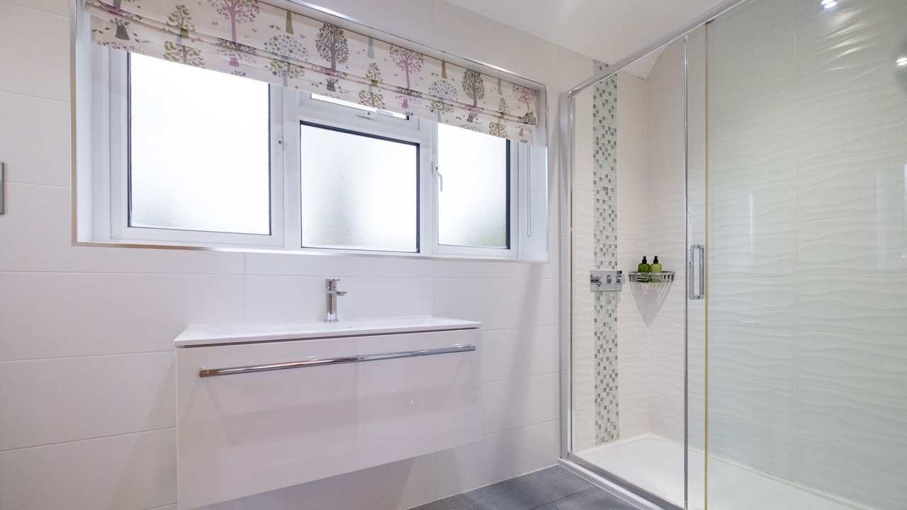 Photo of Bathroom in Pangbourne