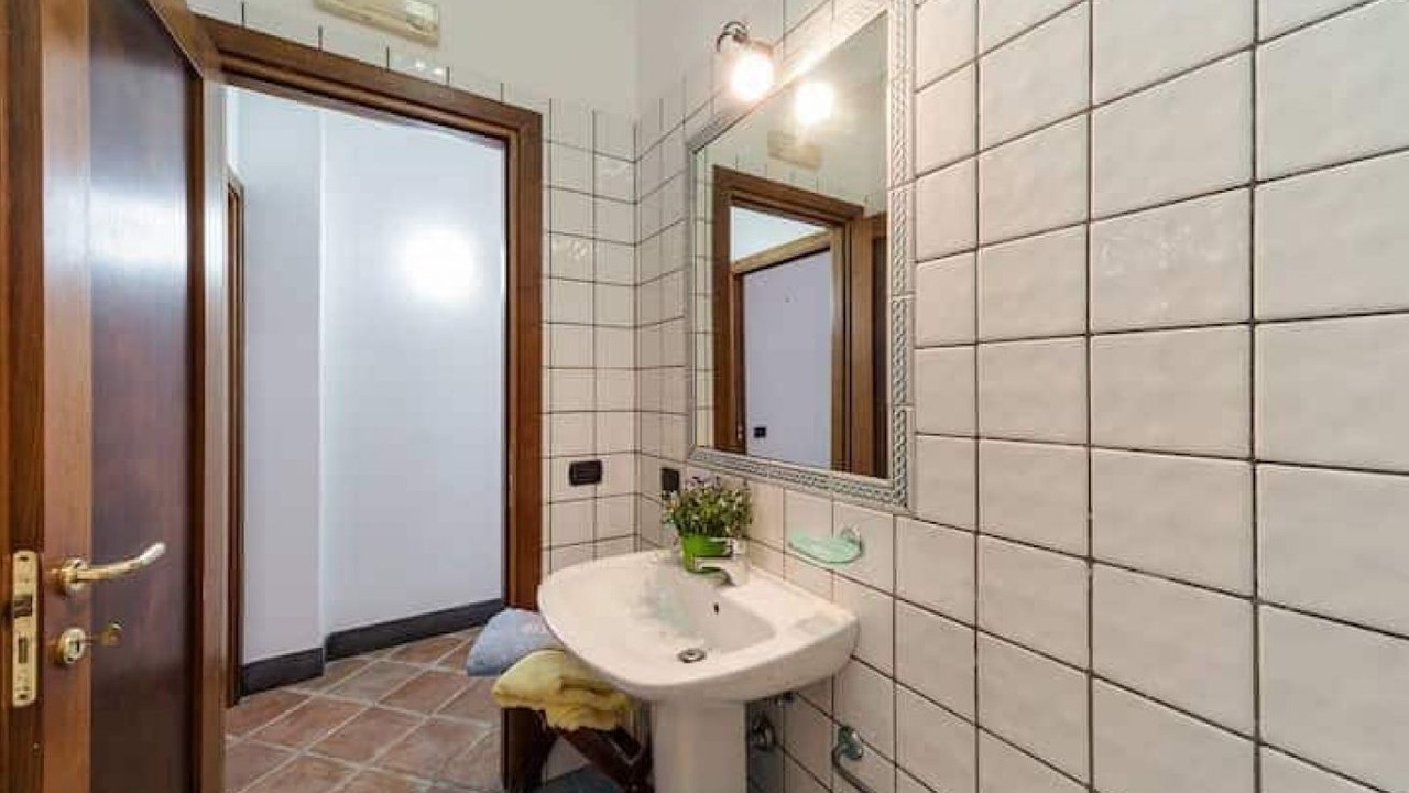 Photo of Bathroom in Monte di Procida