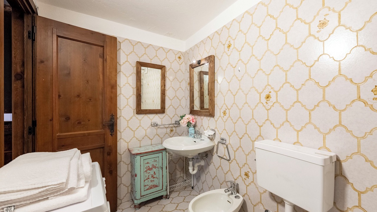 Photo of Bathroom in Courmayeur