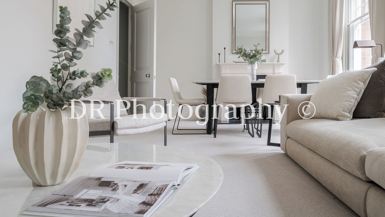 Photo of Livingroom in Brompton & Hans Town
