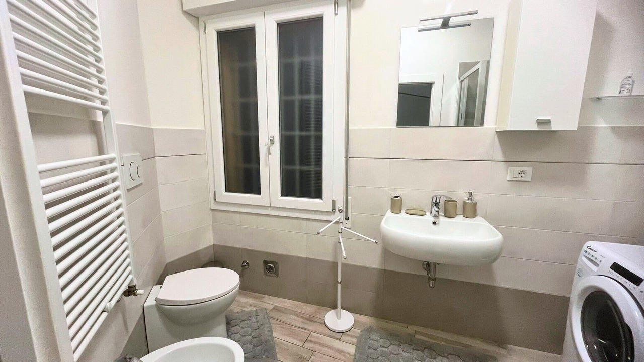 Photo of Bathroom in Bologna Fiere District