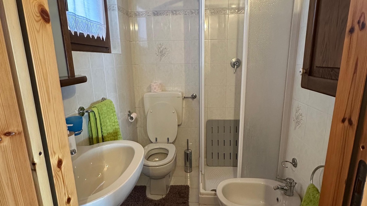 Photo of Bathroom in Gimillan