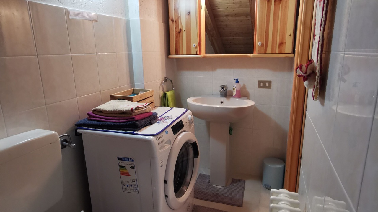 Photo of Bathroom in Gimillan