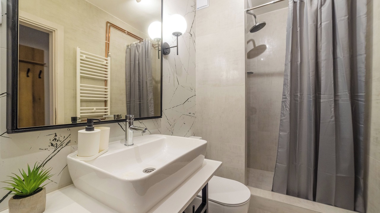 Photo of Bathroom in Pirot