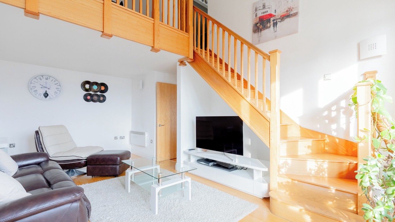 Photo of Livingroom in Island Gardens