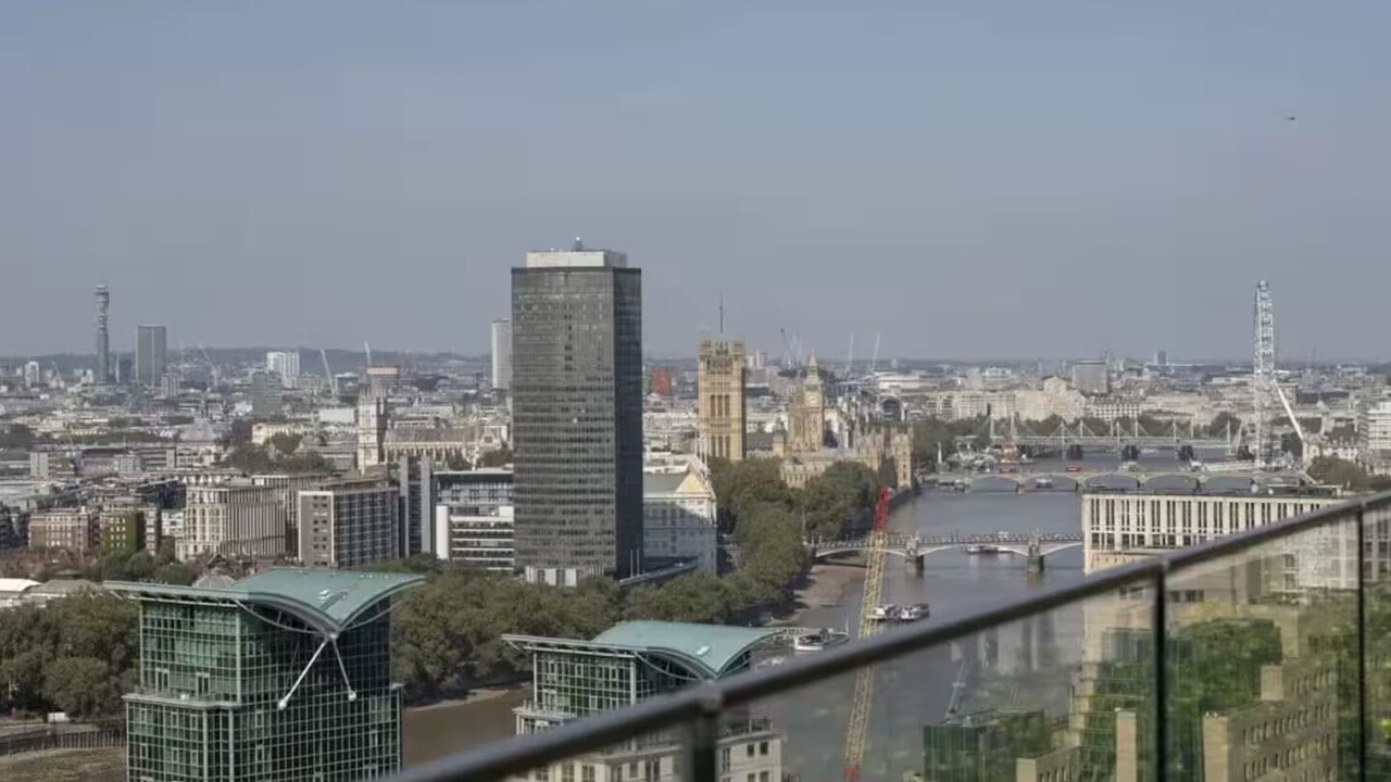 Photo of Outdoor in Vauxhall