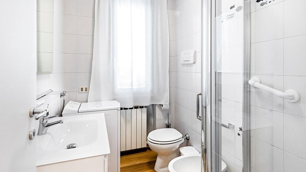 Photo of Bathroom in Lugana