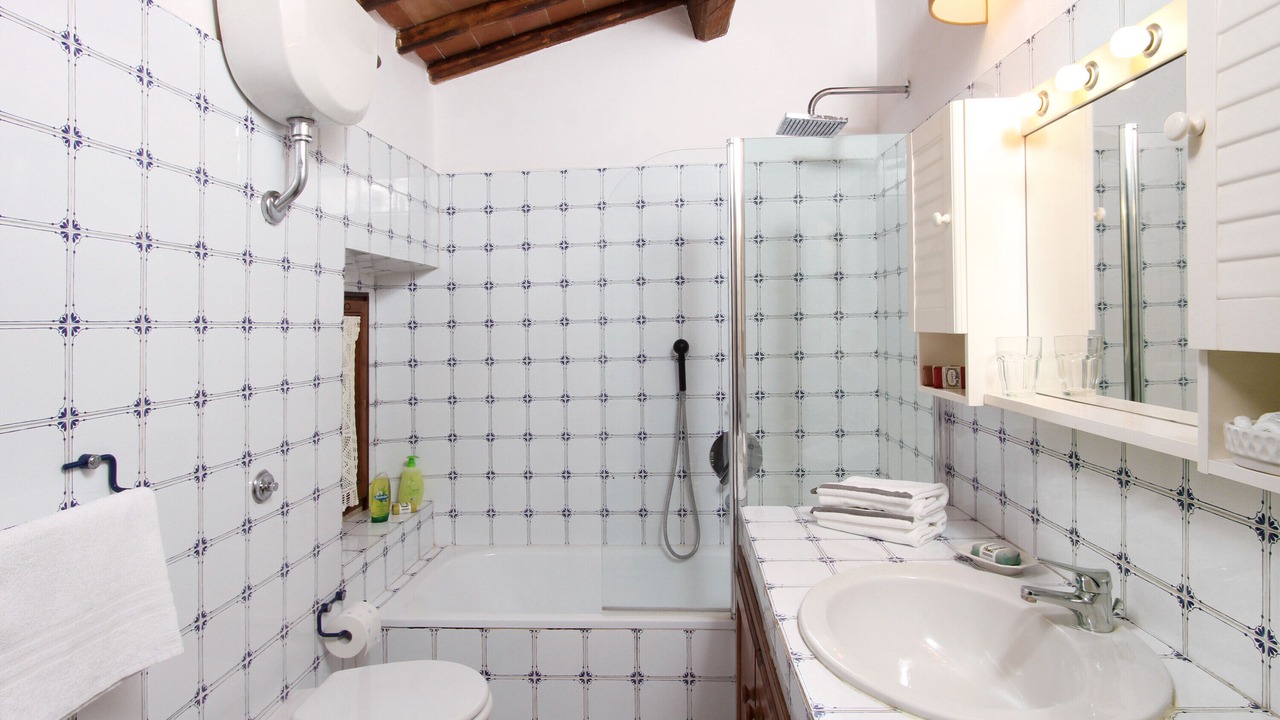 Photo of Bathroom in Panzano in Chianti