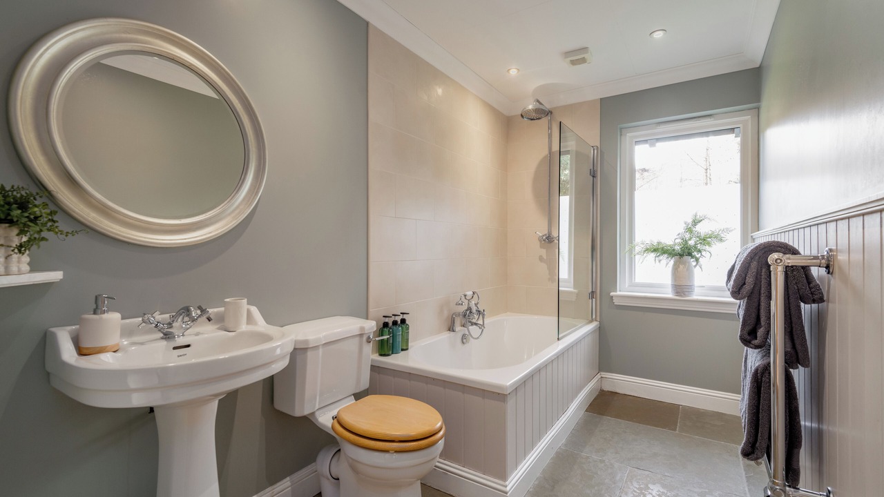 Photo of Bathroom in St Fillans