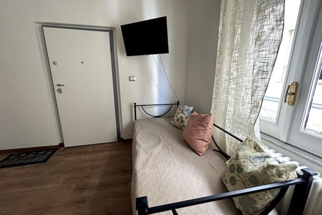 Photo of Bedroom in Pineto