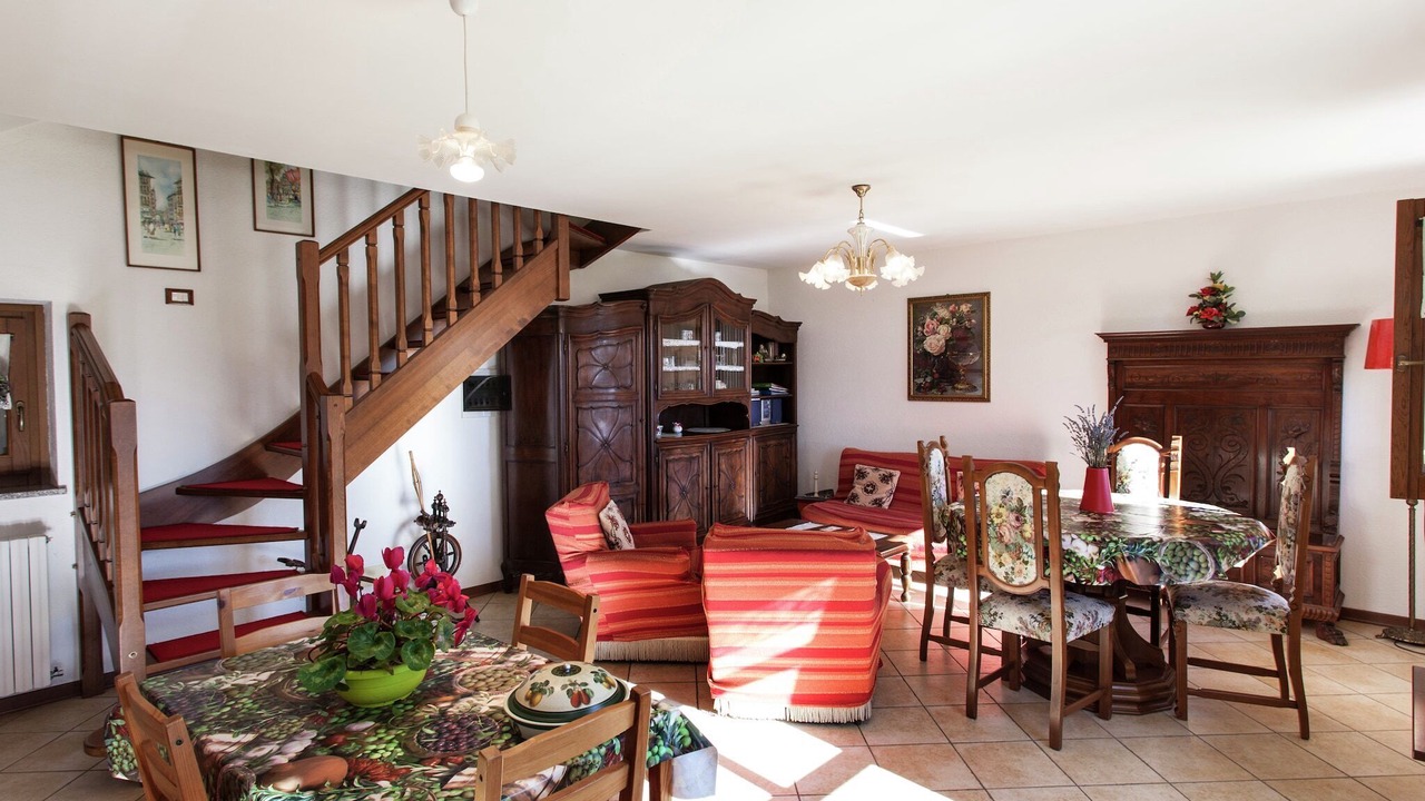 Photo of Livingroom in Netro