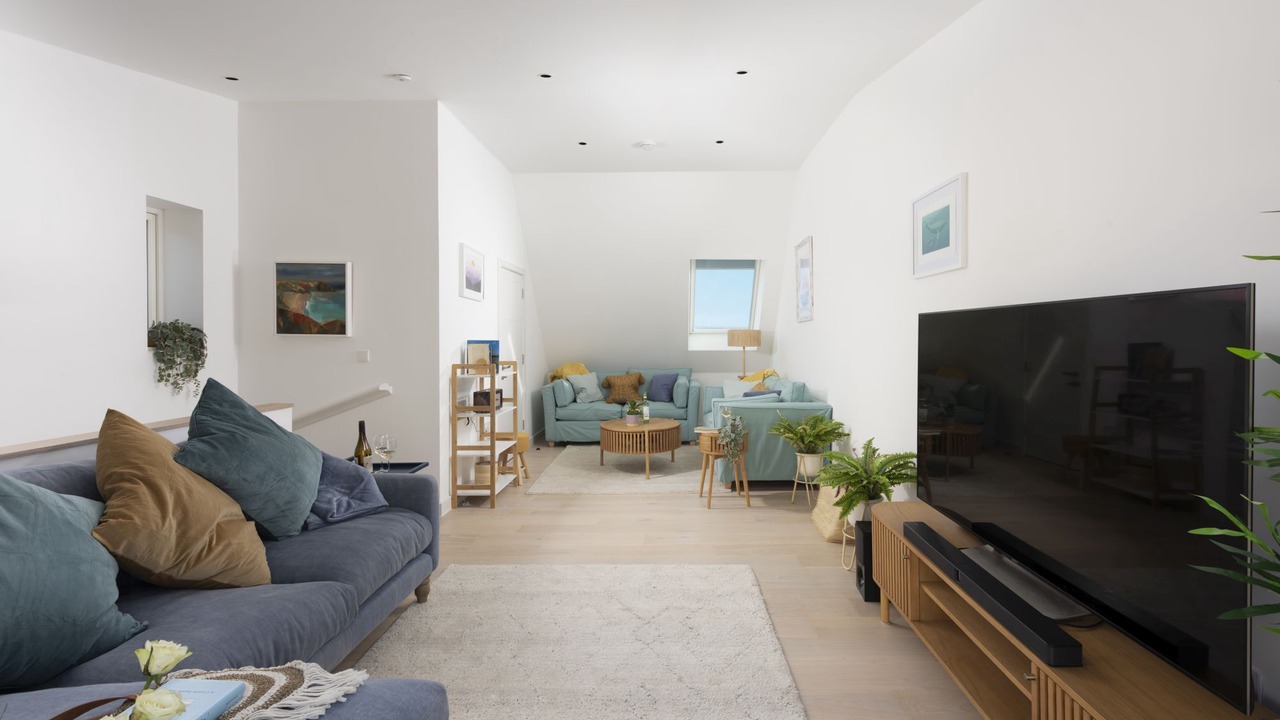 Photo of Livingroom in Newquay City Centre