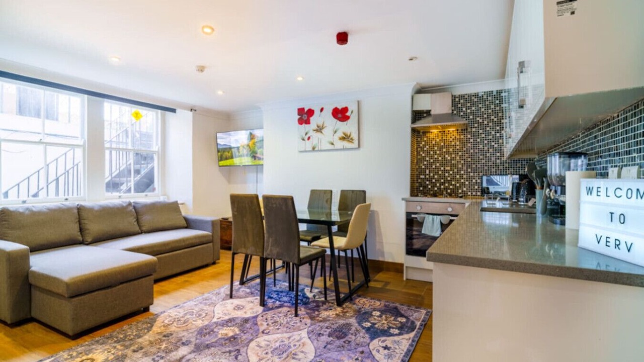 Photo of Livingroom in Finsbury
